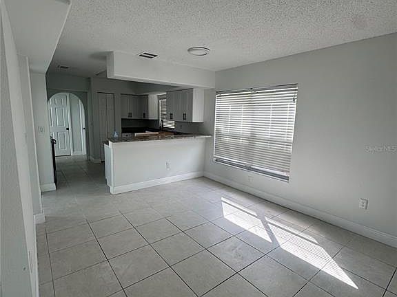 5th image of 748 BURLWOOD STREET