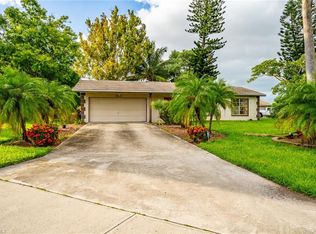 3014 SW Santa Barbara Pl, Cape Coral, FL 33914