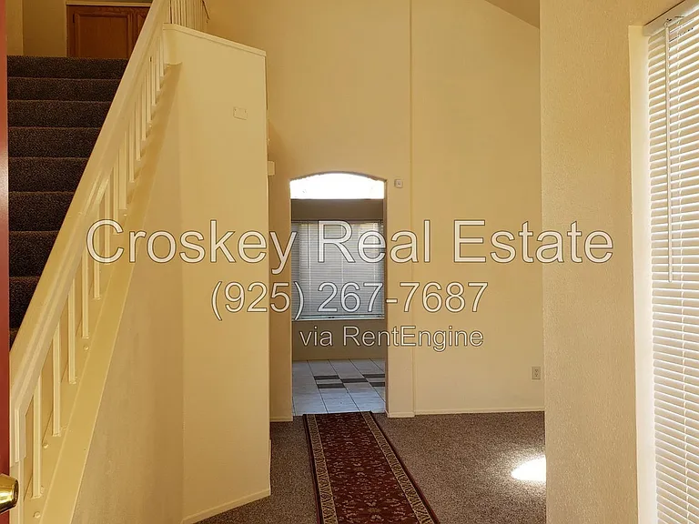 4717 Knollpark Cir — Photo 11