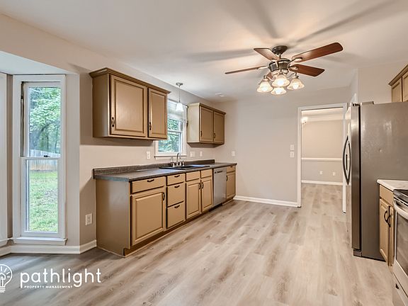 5th image of 2229 Century Oaks Ln #228