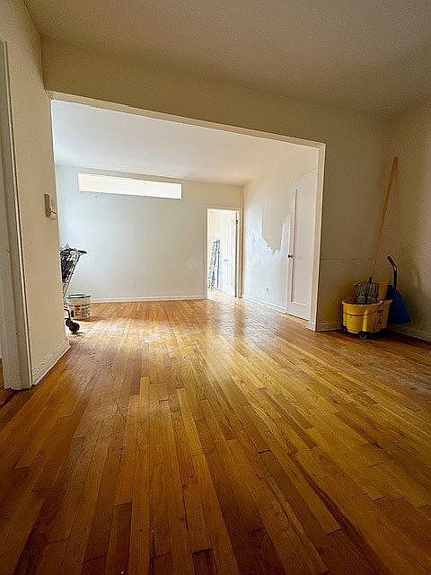 1st image of 9402 4th Ave #3