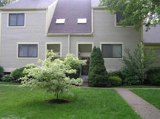 248 Hidden Cove Rd #J4, Old Saybrook, CT 06475