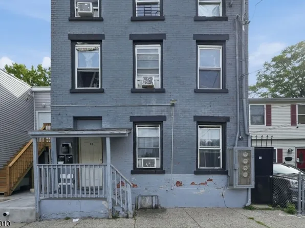 32 Jefferson St, Paterson City, NJ 07522