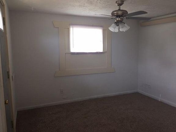 3rd image of 821 S Tabor Ave