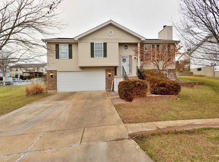 2105 Sante Fe Cir, Arnold, MO 63010