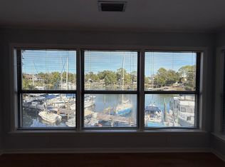 300 Yacht Club Dr UNIT 8, Niceville, FL 32578