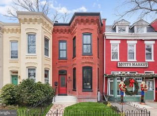 235 12th St SE, Washington, DC 20003