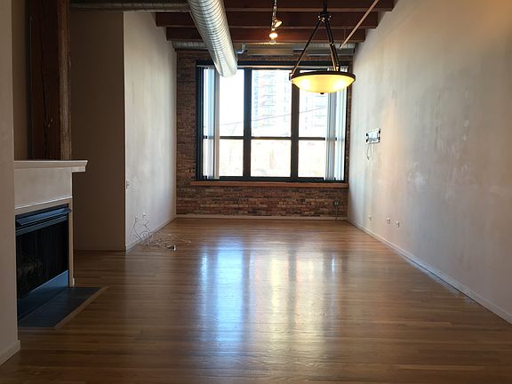 2nd image of 1727 S Indiana Ave APT 216