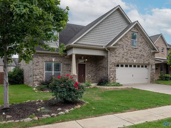 119 Wolf Creek Trl SW, Huntsville, AL 35824