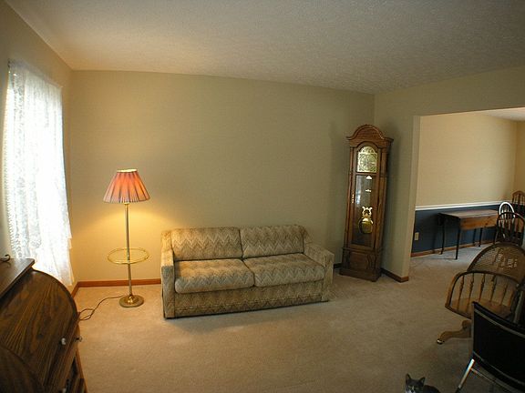 3rd image of 4908 Meadow Vista Ct