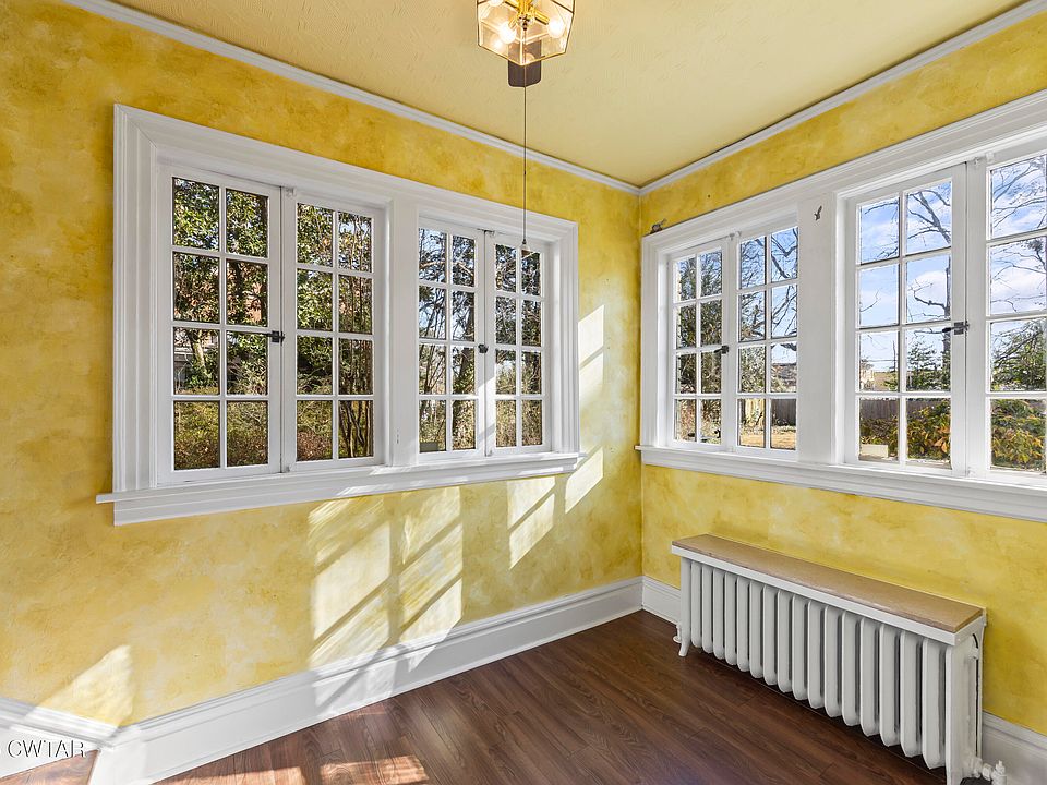 16th image of 3 Northwood Ave