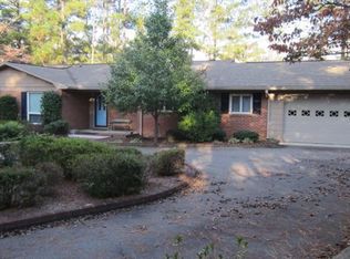 34 Sunset Dr, Whispering Pines, NC 28327