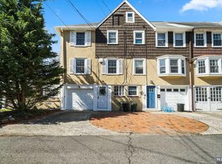 19 Reading Ter, Fair Lawn, NJ 07410