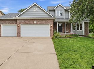 6824 S 51st St, Lincoln, NE 68516