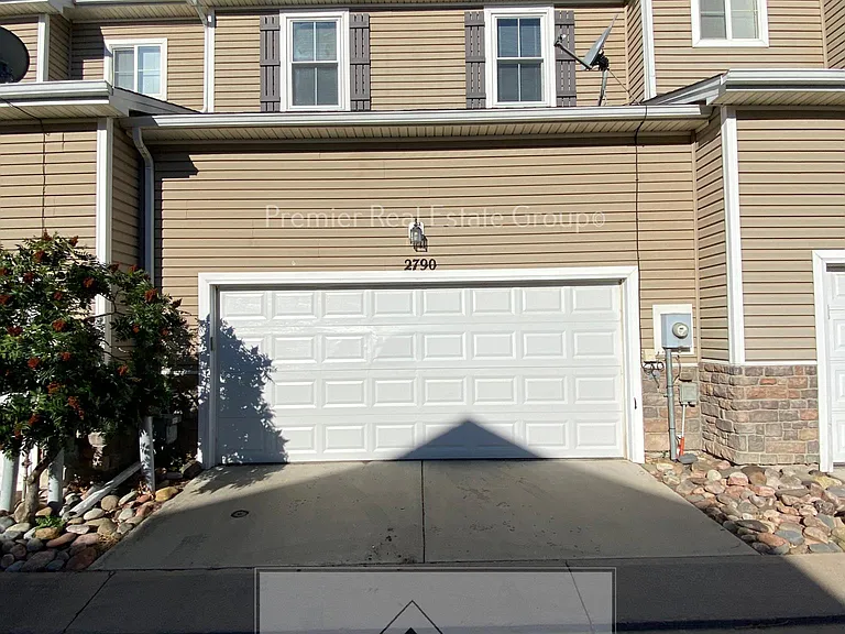 2790 Tumblewood Grv #1 — Photo 17