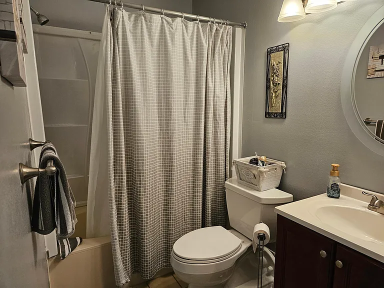 114 Beach Park Ln — Photo 13