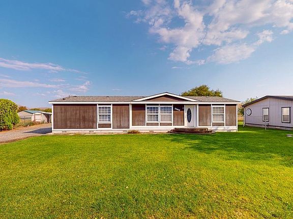 2nd image of 22402 E Sandstone Dr