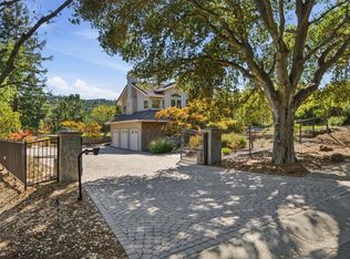 27960 Roble Blanco Dr, Los Altos Hills, CA 94022