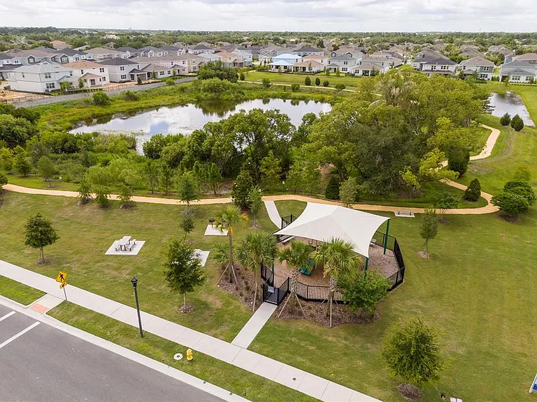 450 Winter Grove Blvd — Photo 14