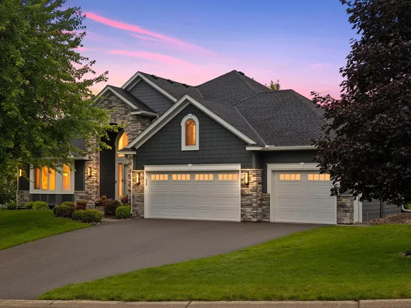 17612 Rustic Hills Dr, Eden Prairie, MN 55346