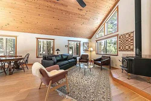 13751 Heidi Way Photo 1