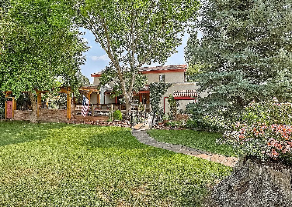 1st image of 740 Calle De Wences