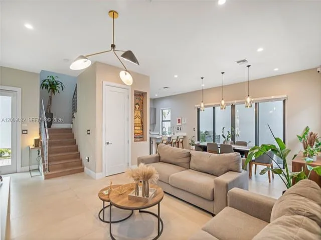 8249 NW 46th St — Photo 13