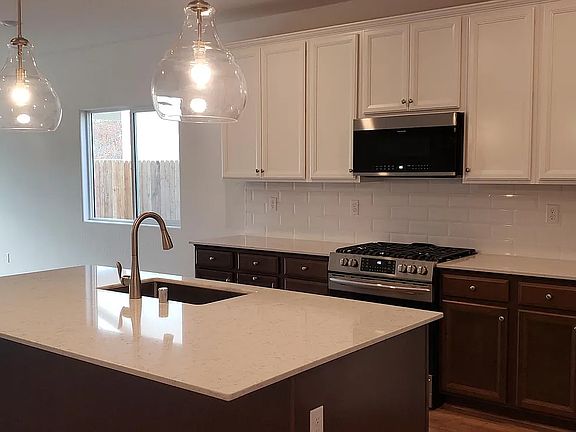 4th image of 2316 S Claremont Ave
