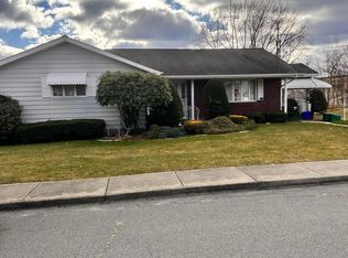 417 Riley St, Old Forge, PA 18518