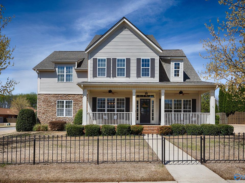 1st image of 316 Stoneham Way