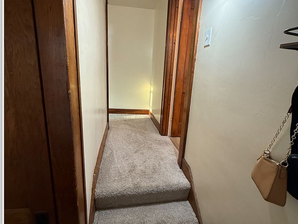 1st image of 160 Woodside Ave NE APT 3