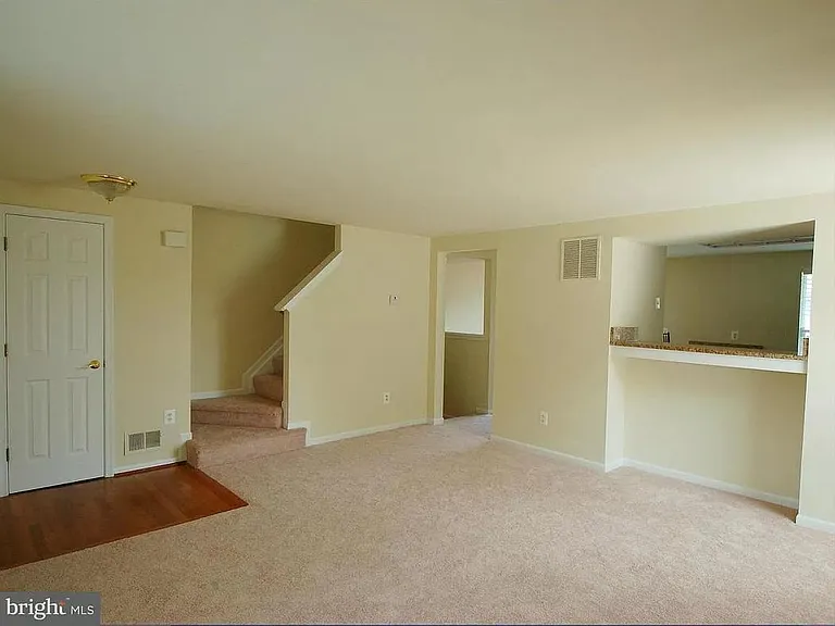 3351 Canton Ct — Photo 12