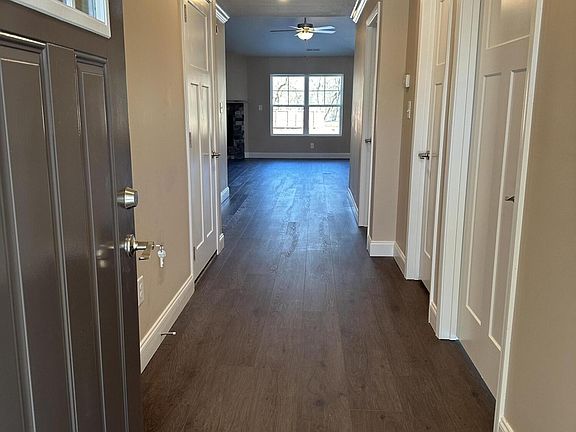 4th image of 966 Juneberry Ln #112