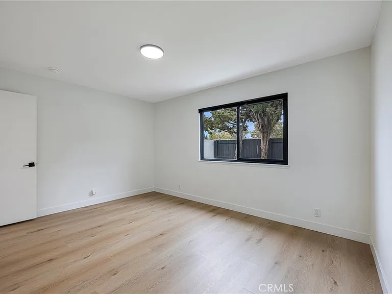5402 Jefferson St — Photo 53