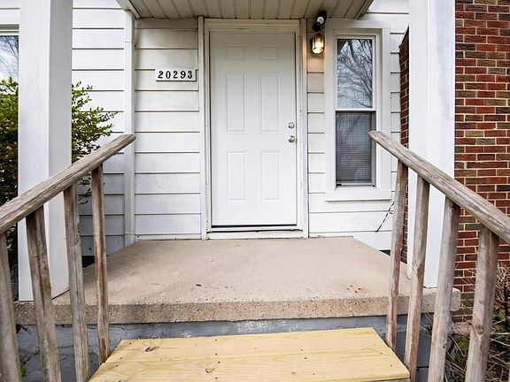 3rd image of 20293 Washtenaw St