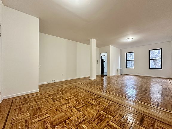 5th image of 44 Bennett Ave APT 5G