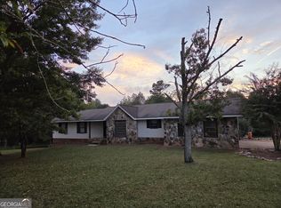 697 Steele Rd, Griffin, GA 30223