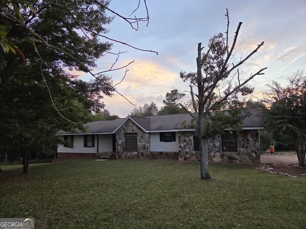 697 Steele Rd, Griffin, GA 30223