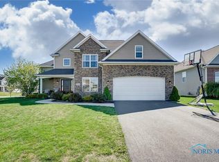 5554 Maple Creek Blvd, Sylvania, OH 43560