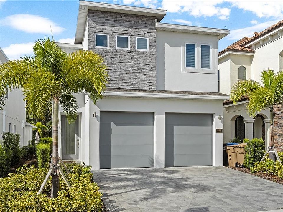1st image of 832 DESERT MOUNTAIN COURT
