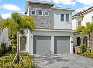 832 Desert Mountain Ct, Kissimmee, FL 34747