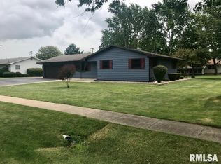 320 E Beech St, Piper City, IL 60959
