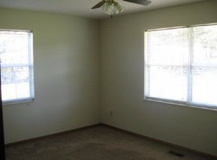 513 Academy Dr, Seymour, TN 37865