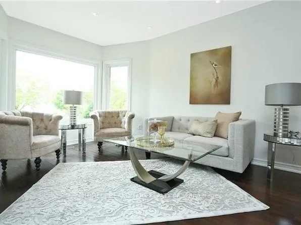 80 Larratt Ln, Richmond Hill, ON L4C 0E2