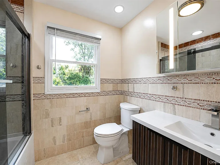 2 Berkeley Pl — Photo 23