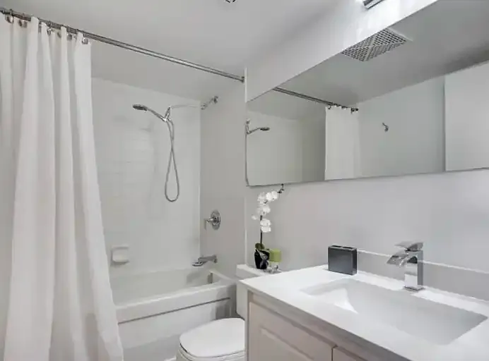 15 Fort York Blvd #1508 — Photo 5