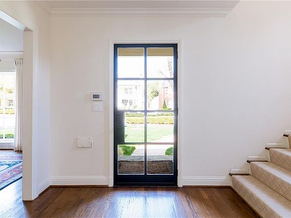 2nd image of 4305 Stanhope Ave
