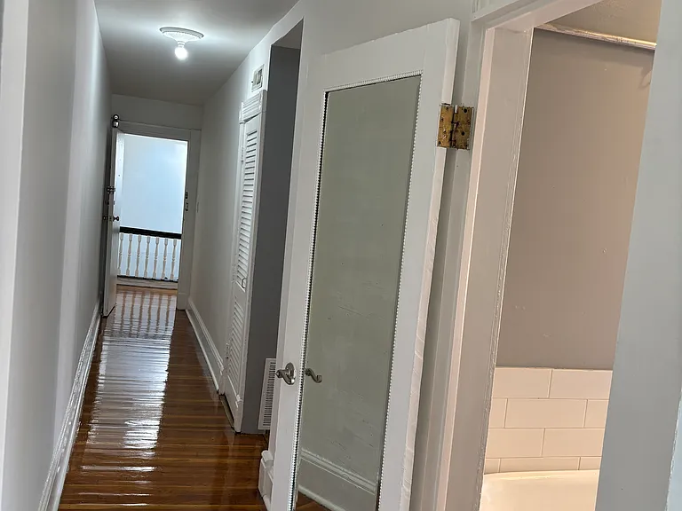 1526 W Mount Royal Ave #3R — Photo 4