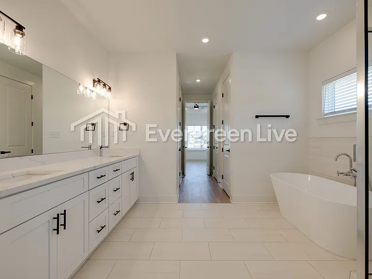 4093 McSwain Cv — Photo 7