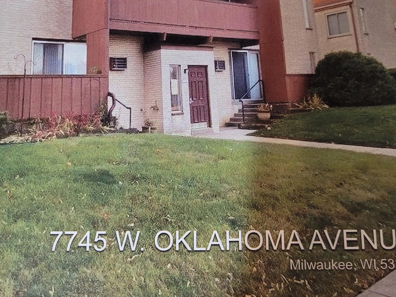 2 bed, 750 sqft, $1,300 — Photo 1